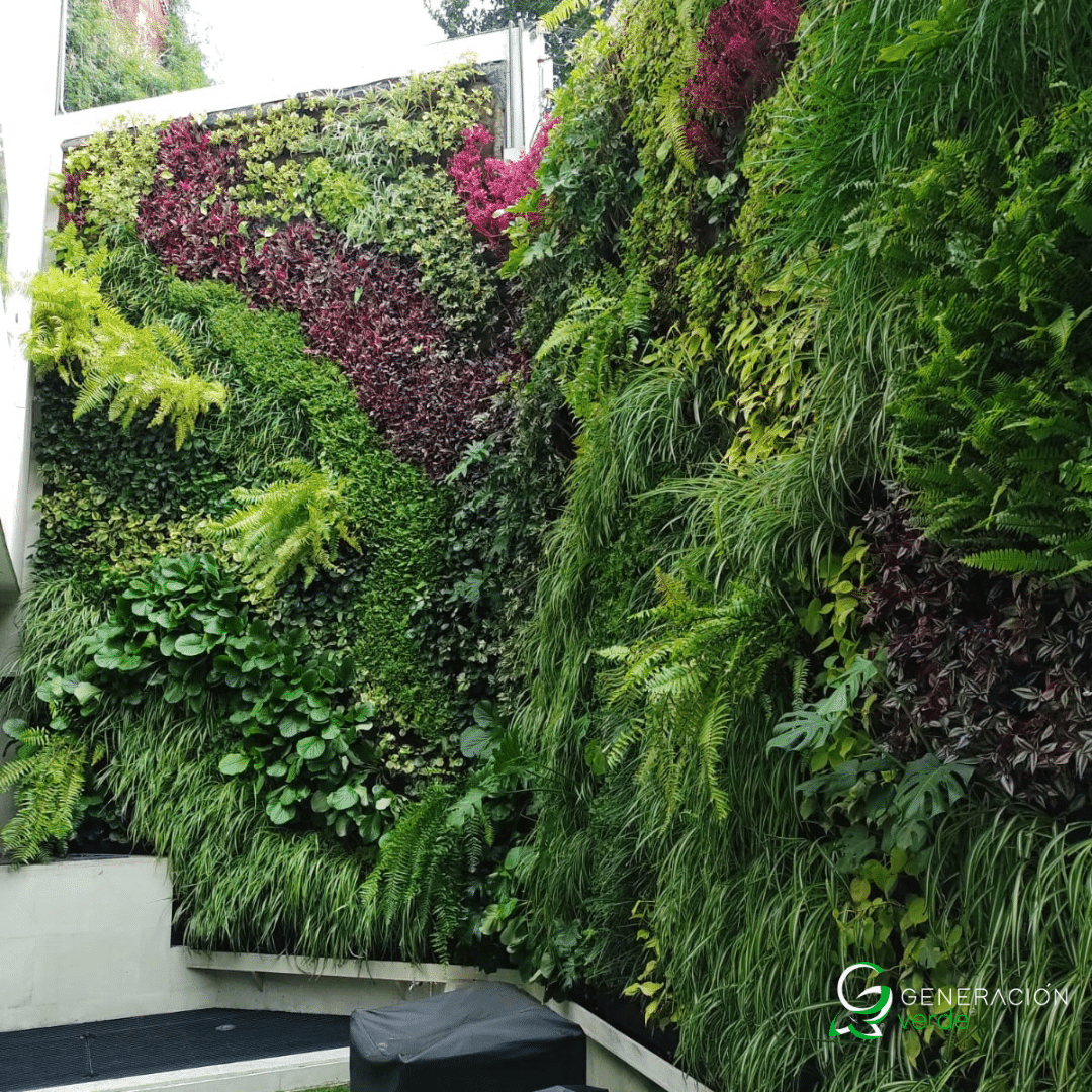 Jardín Vertical Muros Verdes con Generación Verde
